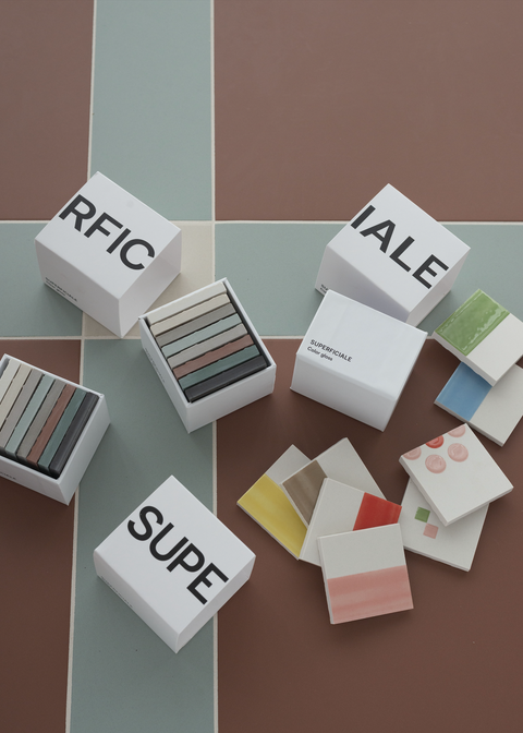 SUPERFICIALE Merchandising2026
